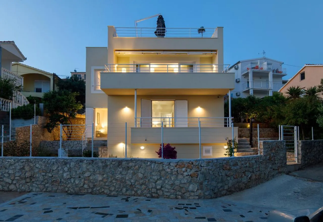 Villa Anadea With Hot Tub Overlooking Sea Trogir