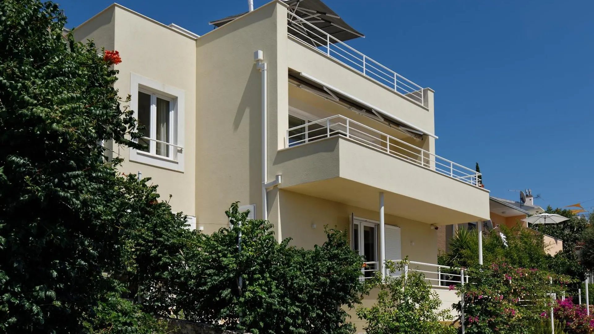 Villa Anadea With Hot Tub Overlooking Sea Trogir