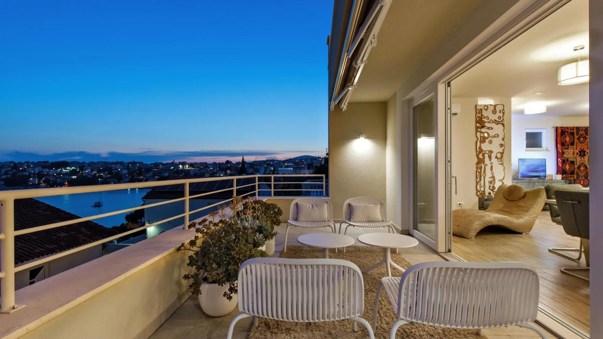Villa Anadea With Hot Tub Overlooking Sea Trogir